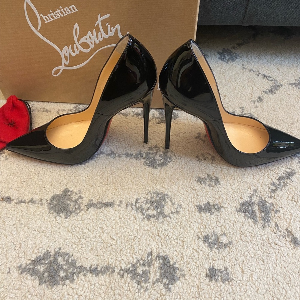 Never been worn Christian Louboutin So Kate sz 6 - Picture 5 of 8